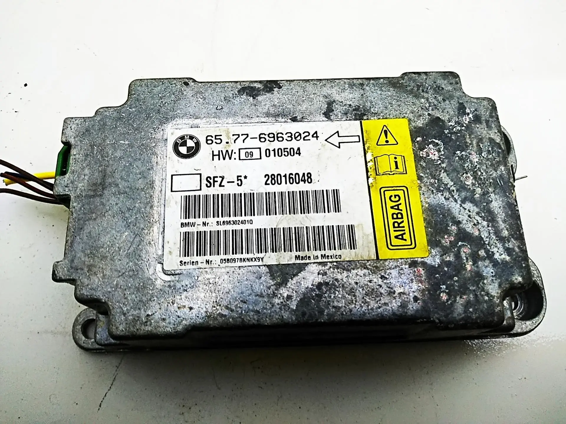 Блок управления подушками безопасности 6963024