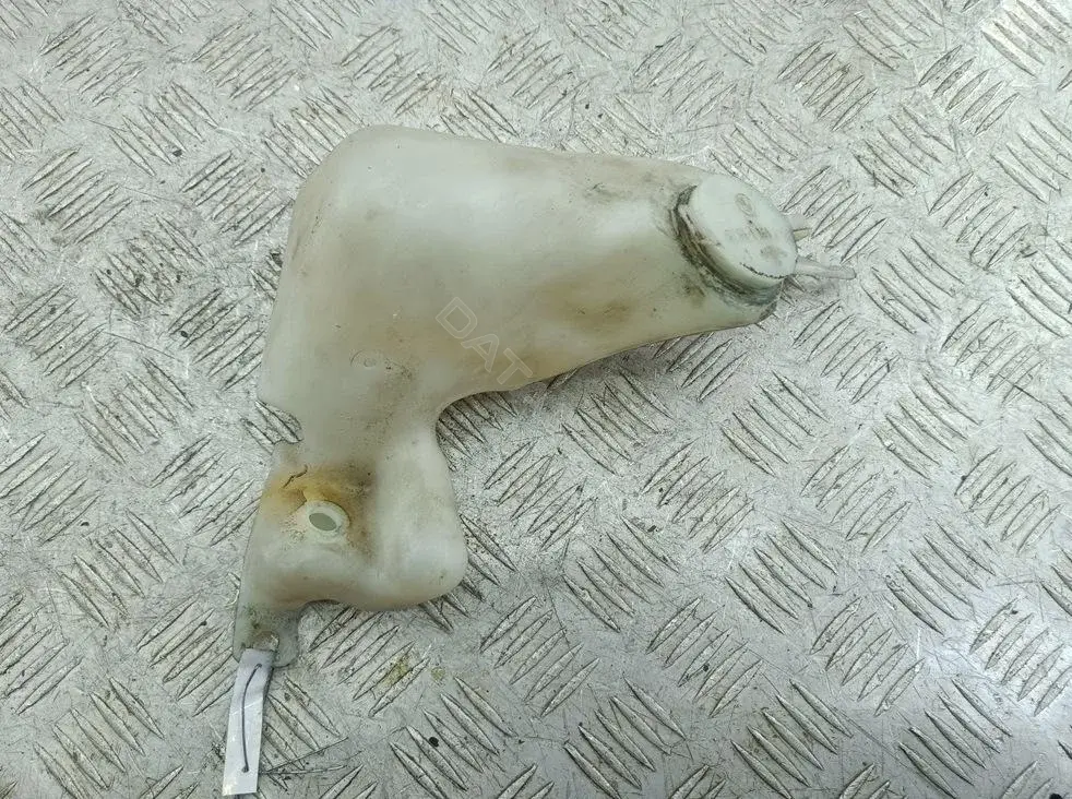 Бачок омывателя 8361443