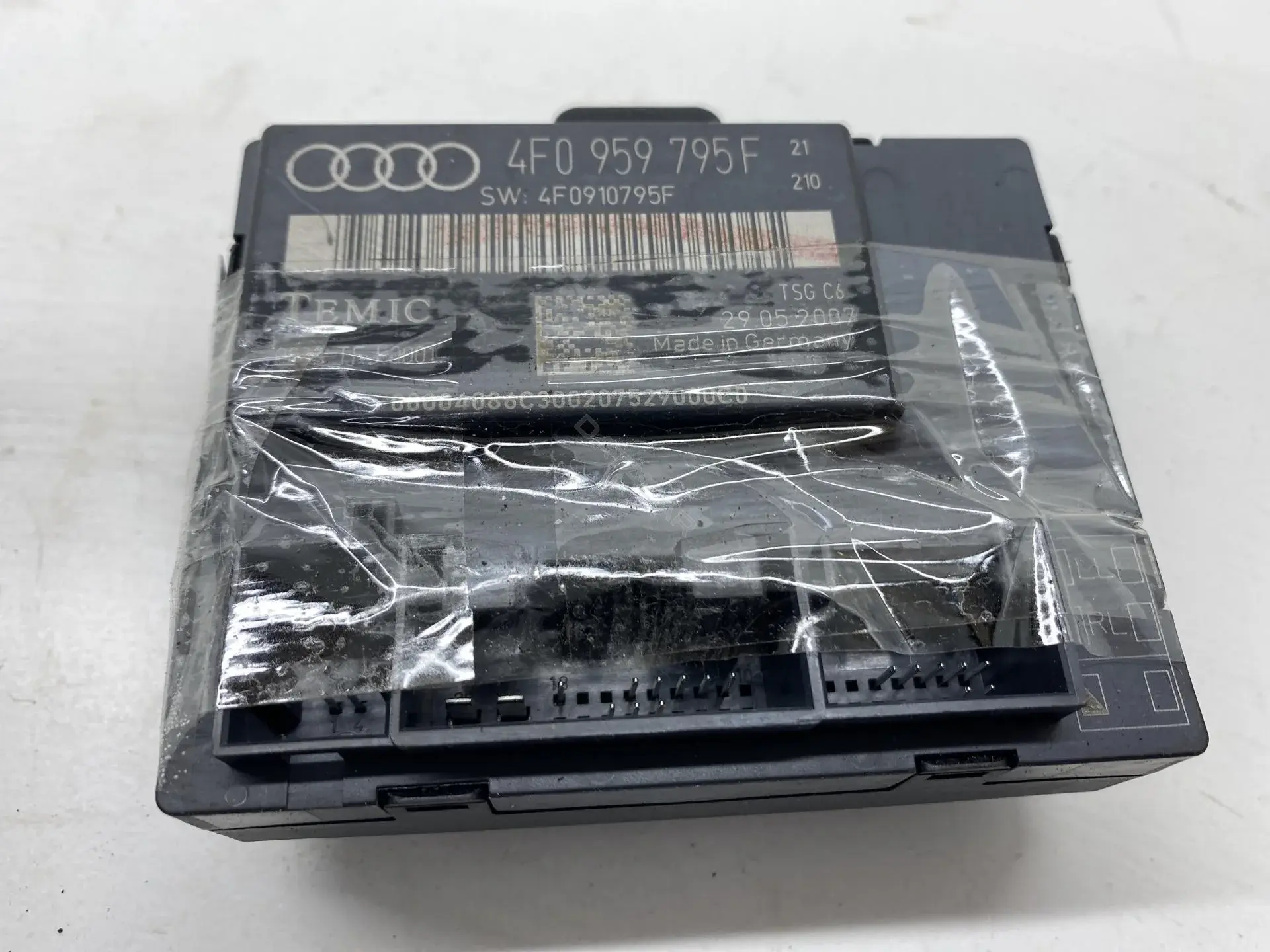 Блок управления двери 4F0959795F