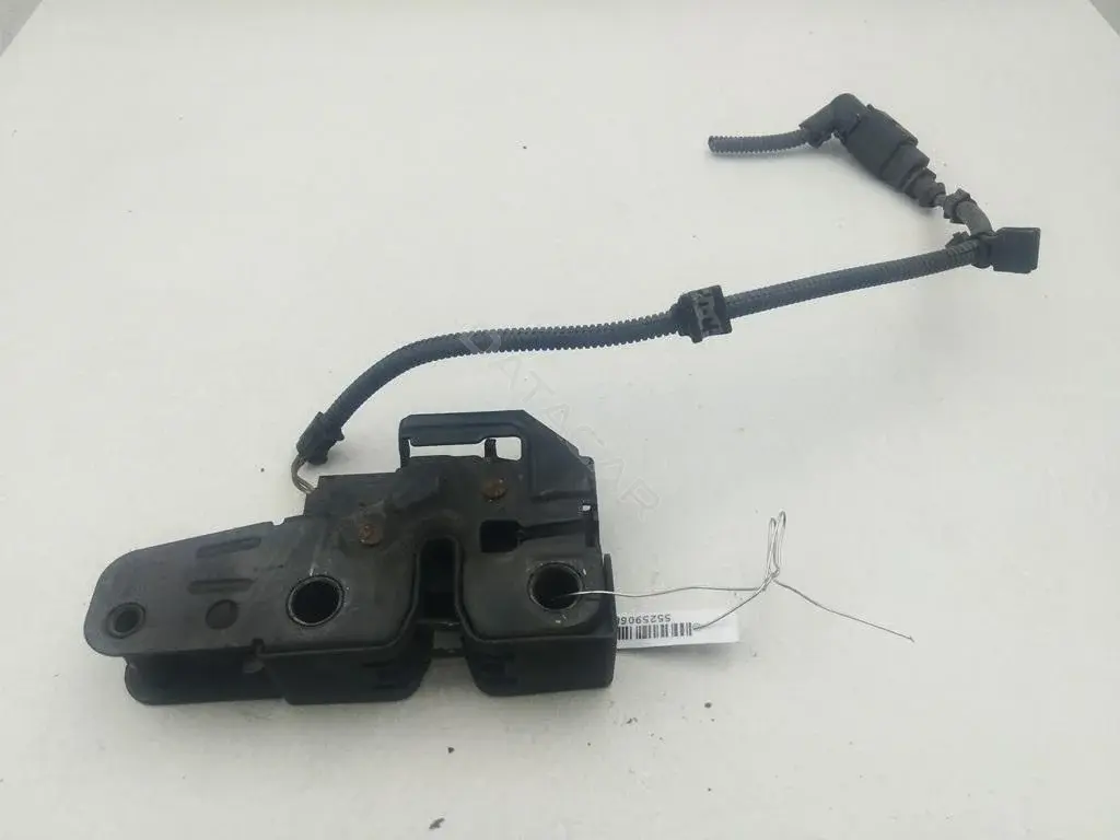 Замок капота 1T0823509A