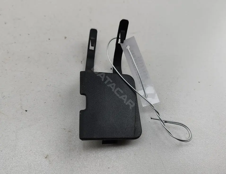 Решетка бампера / заглушка 8200301519