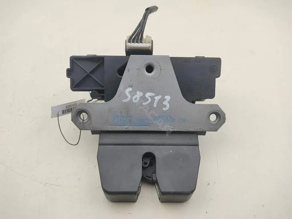 Замок крышки багажника 3M51R442A66