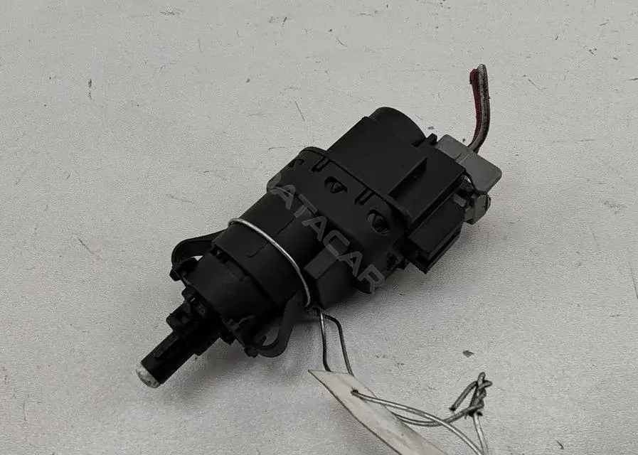 Датчик стоп сигнала 3m5t13480ac