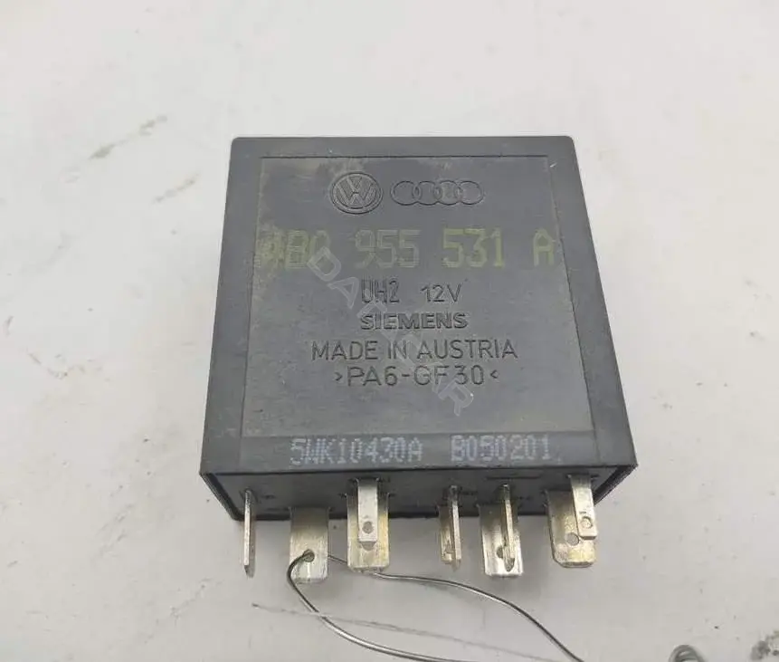 Реле стеклоочистителя 4B0955531A