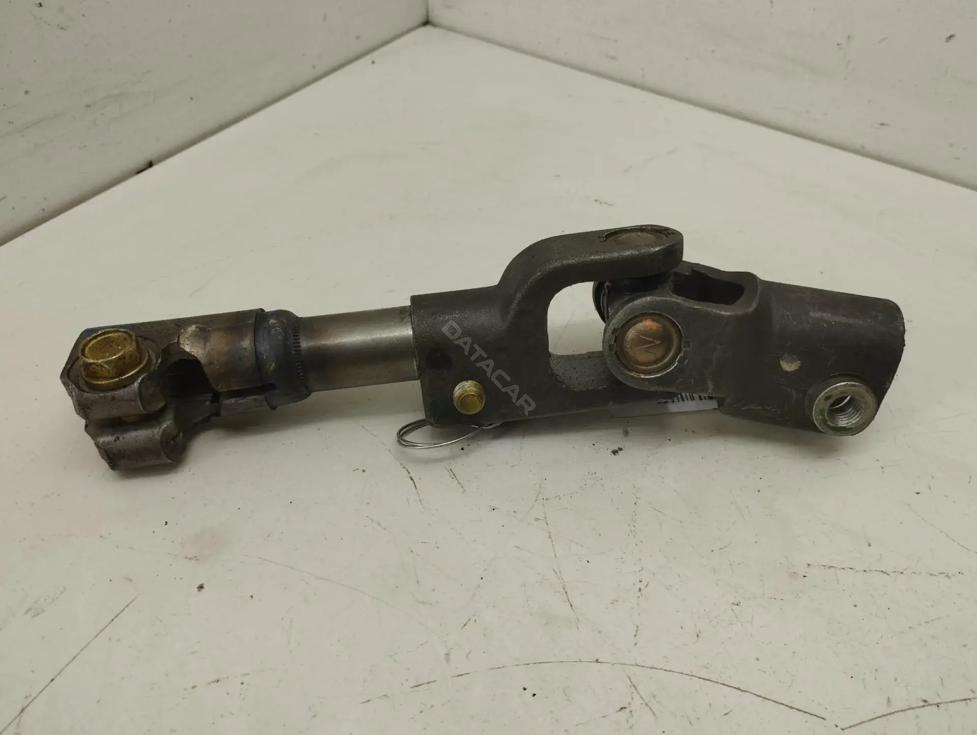 Рулевой карданчик 55038378