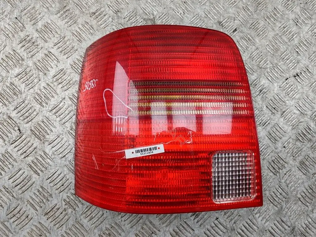 Задние фонари 3B9945111F
