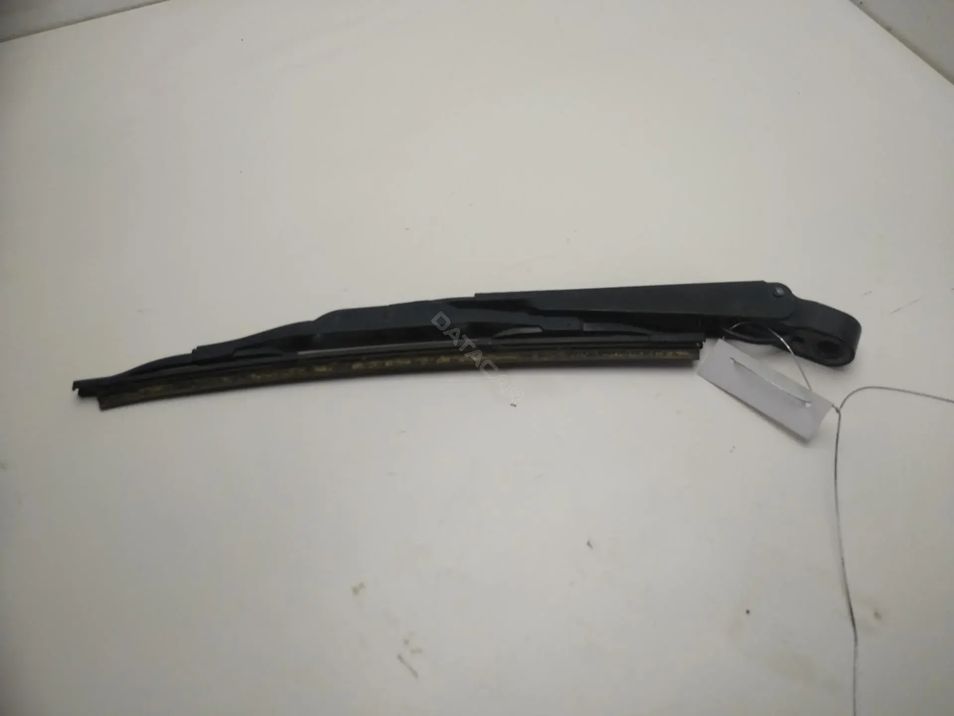 Рычаг стеклоочистителя 3M51R17526AB