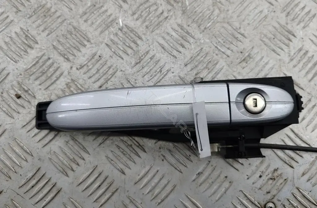 Ручка двери 6M21U224A37
