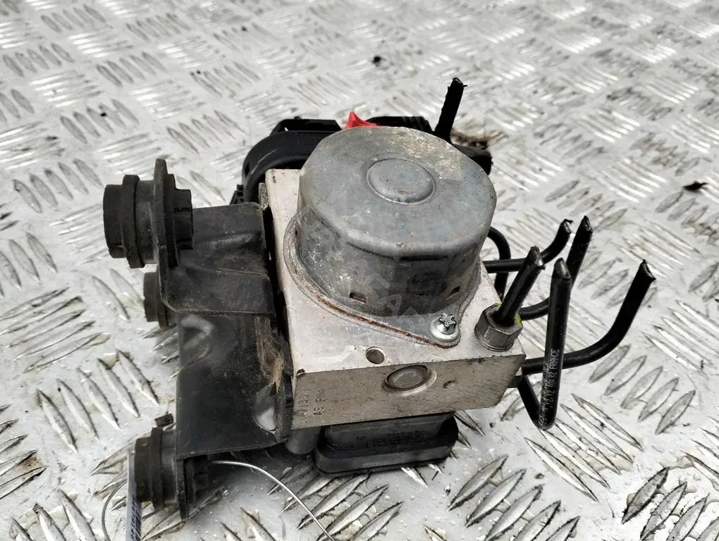 Блок управления АБС 6R0909379R