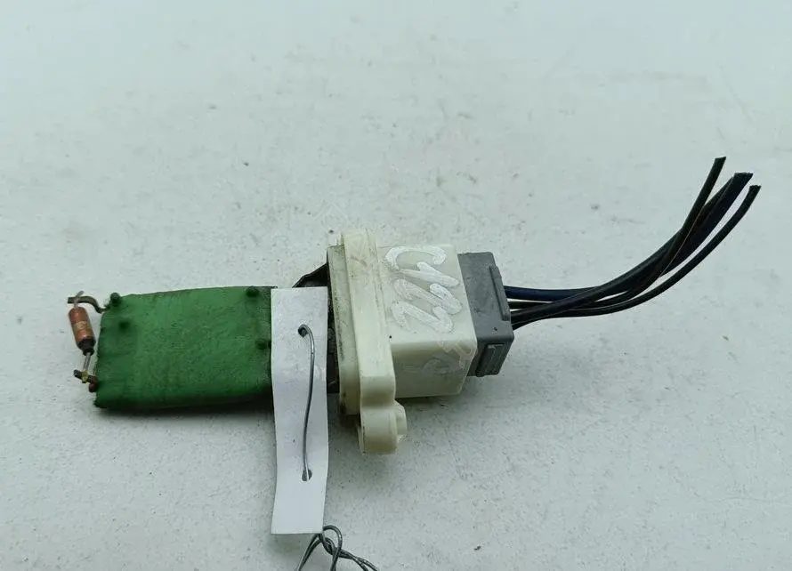 Резистор печки 3M5H18B647AC