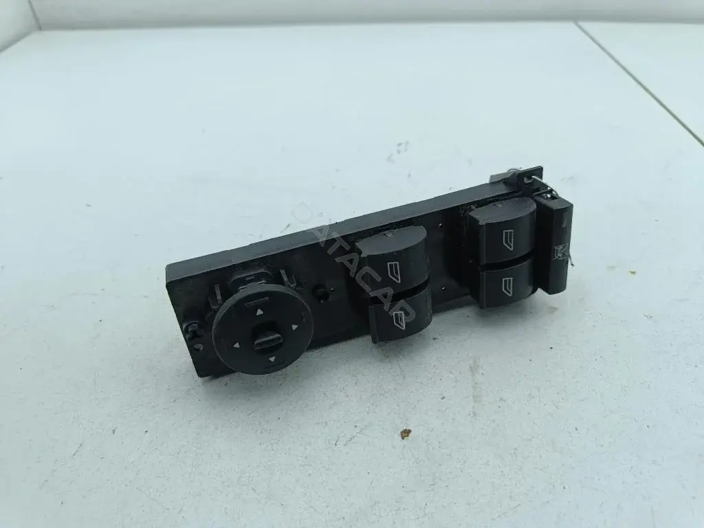 Кнопка стеклоподъемника 3M5T14A132AE