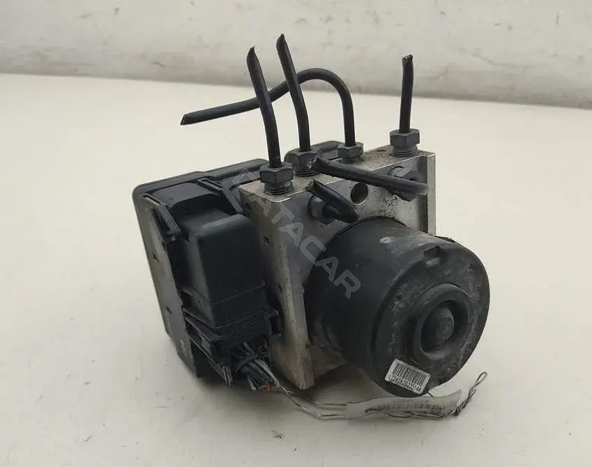 Блок управления АБС 4S612M110CC