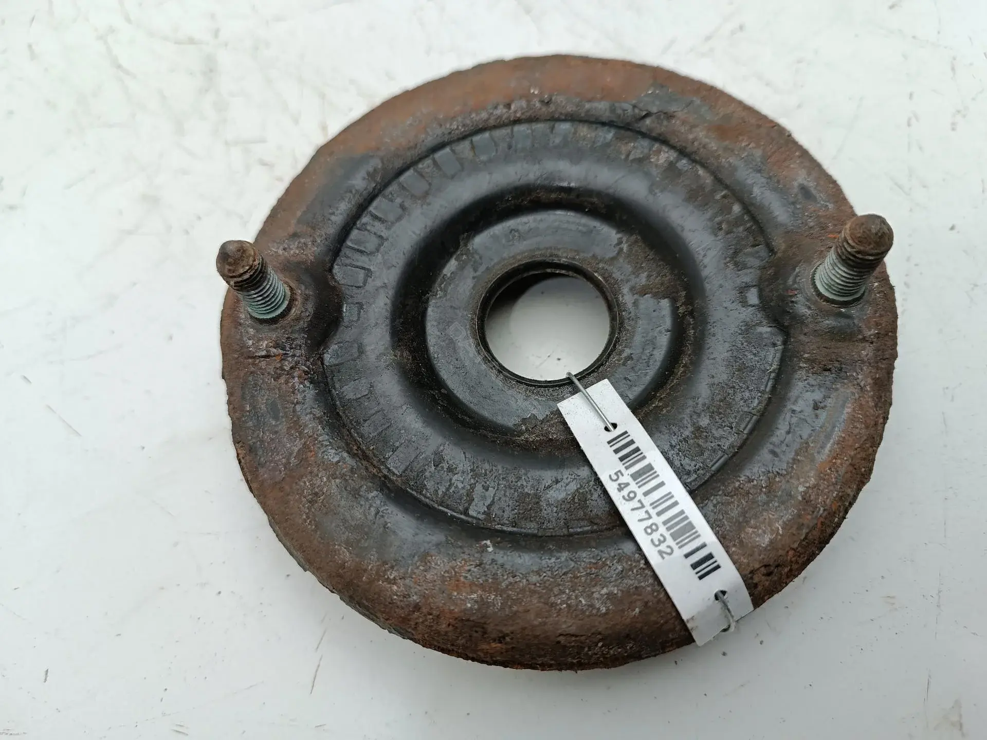 Опора амортизатора 8D0412111A