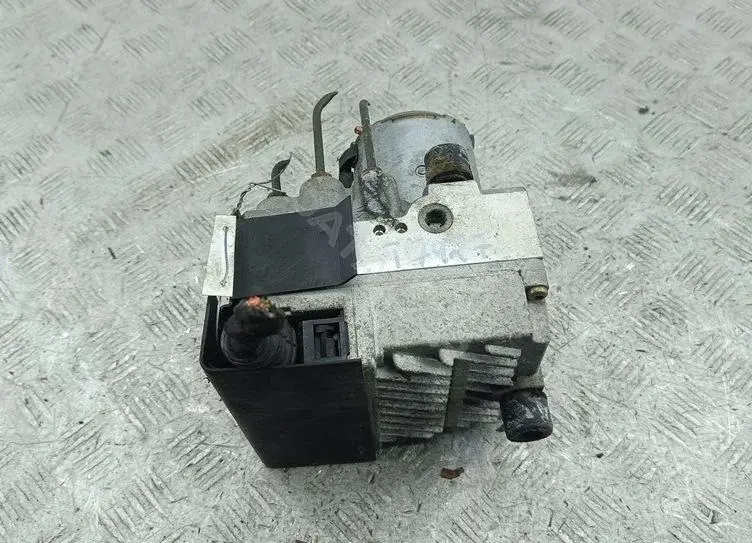 Блок управления АБС 089863047528
