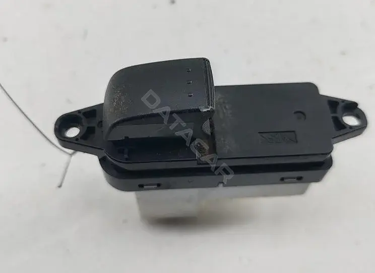 Кнопка стеклоподъемника GP9F66380