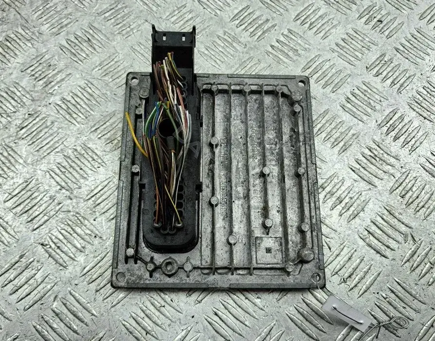 Блок управления двигателем 4M5112A650AG