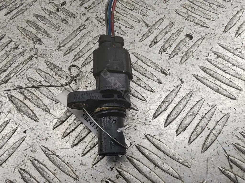 Датчик распредвала MR985041