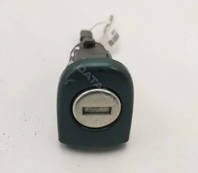 Личинка замка двери 3B0837167