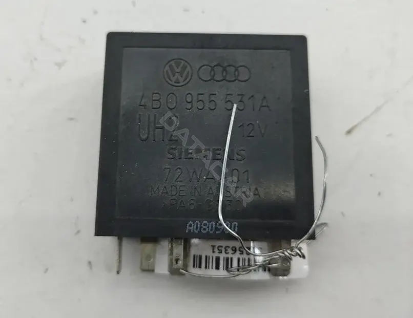 Реле стеклоочистителя 4B0955531A