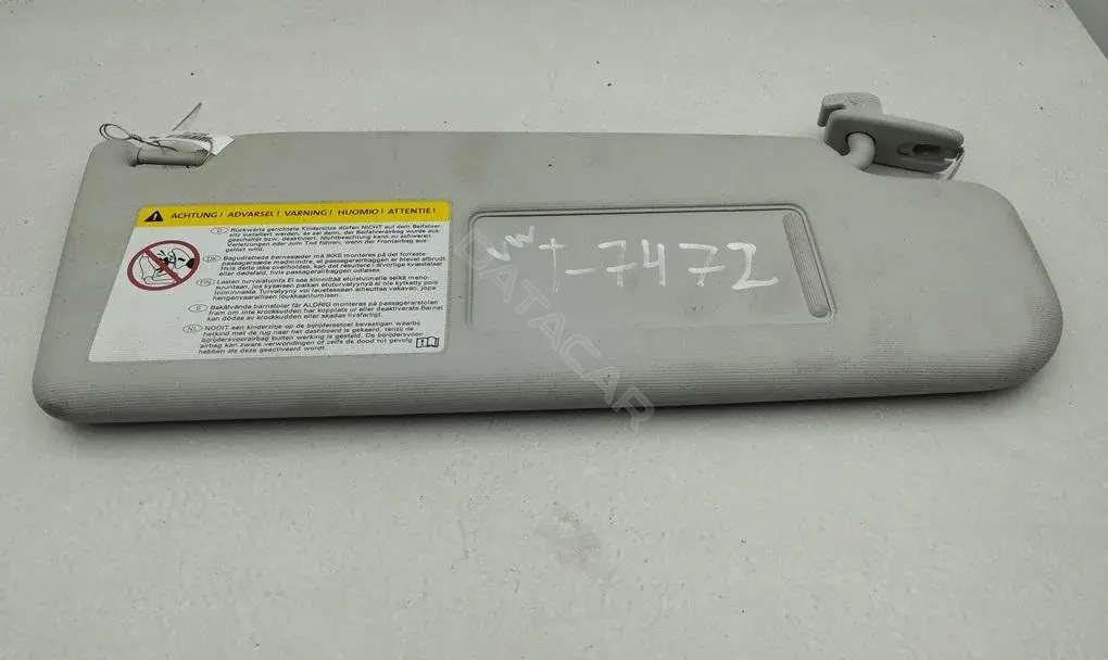Козырек солнцезащитный 3C0857552AB