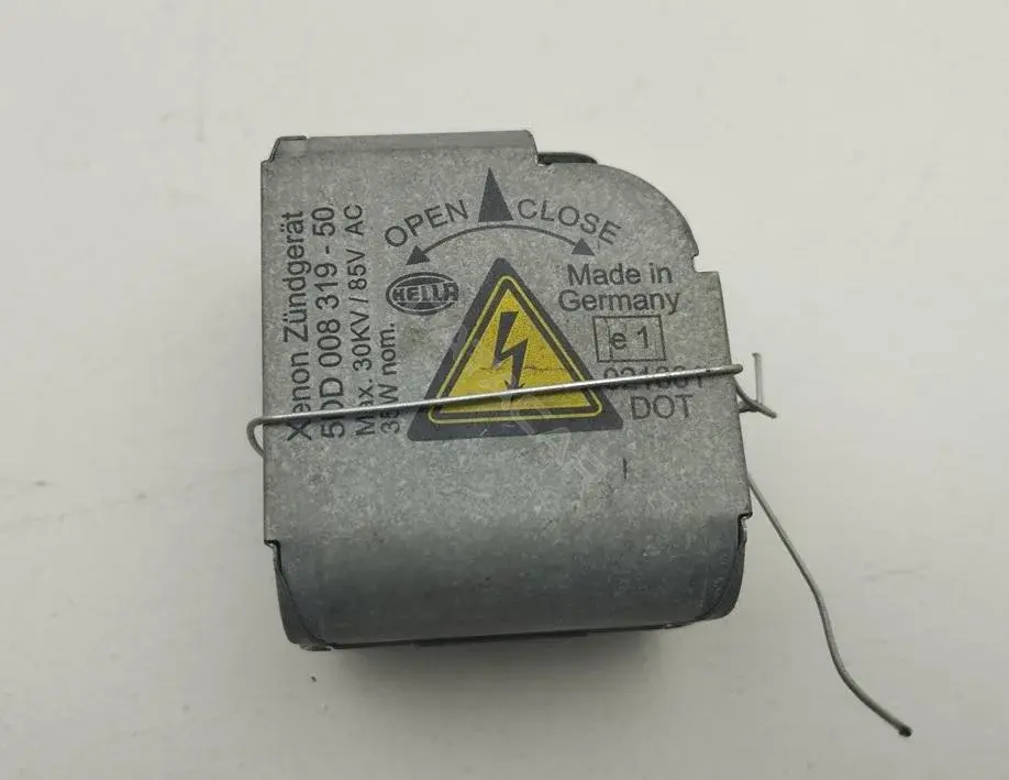 Блок розжига ксенона 5DD00831950