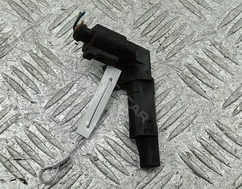Датчик коленвала 03D906433A
