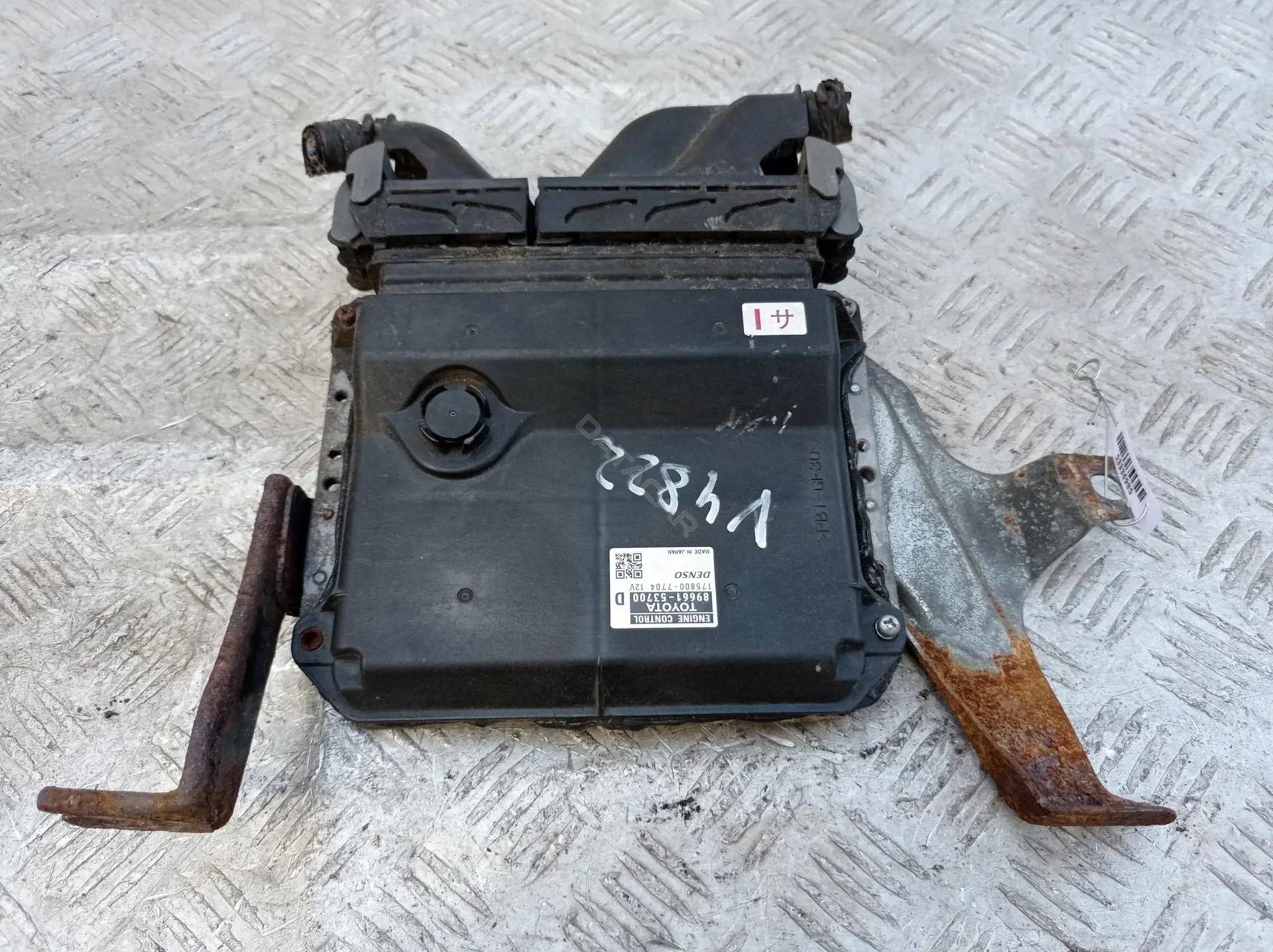 Блок управления двигателем 175800-7704, 89661-53700