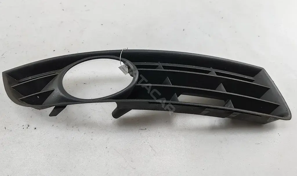 Рамка фары противотуманной 3C0853666A