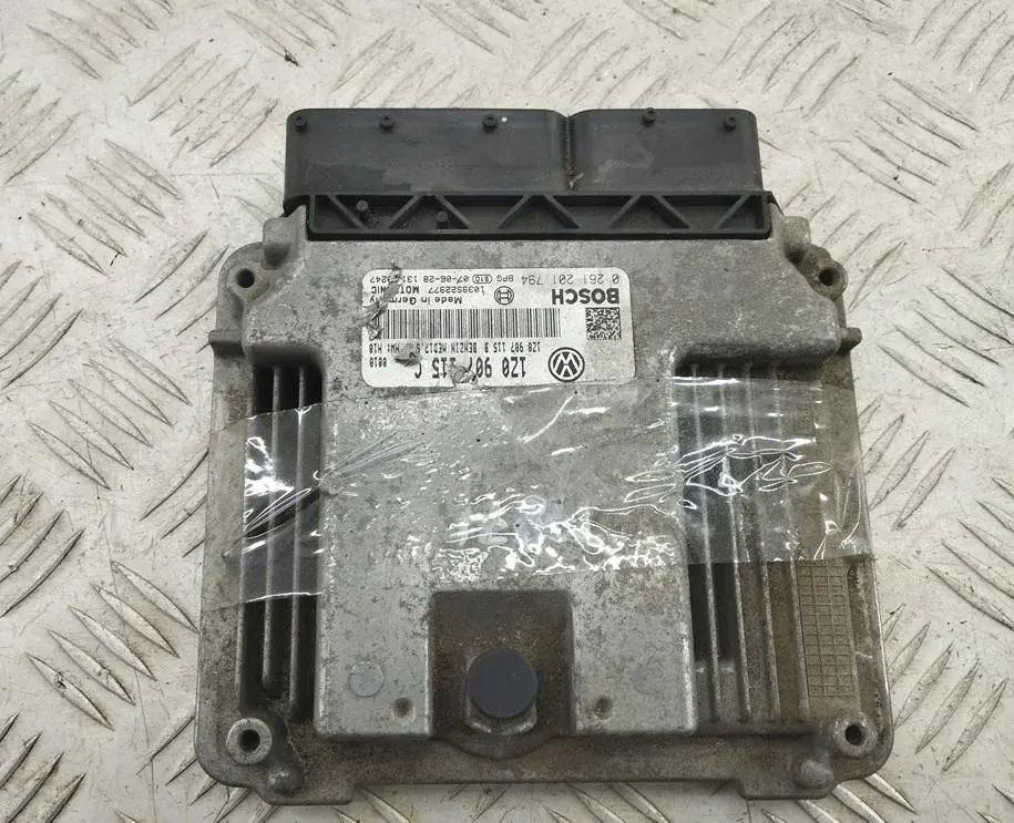Блок управления двигателем 1Z0907115C