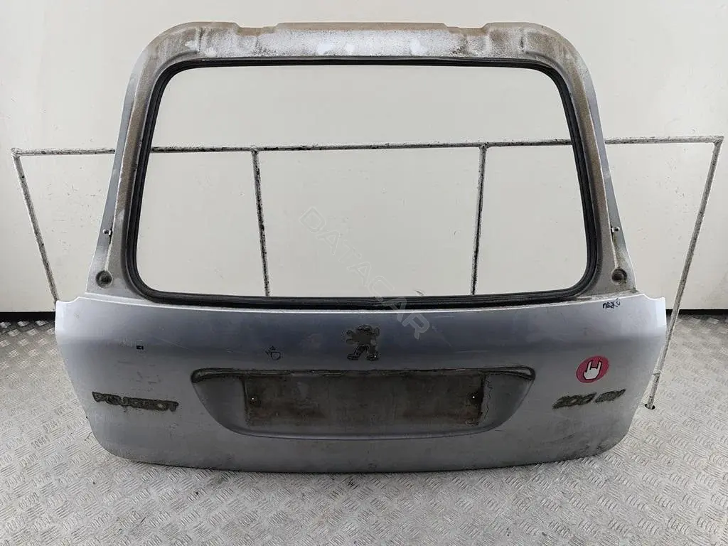Крышка багажника 55051457