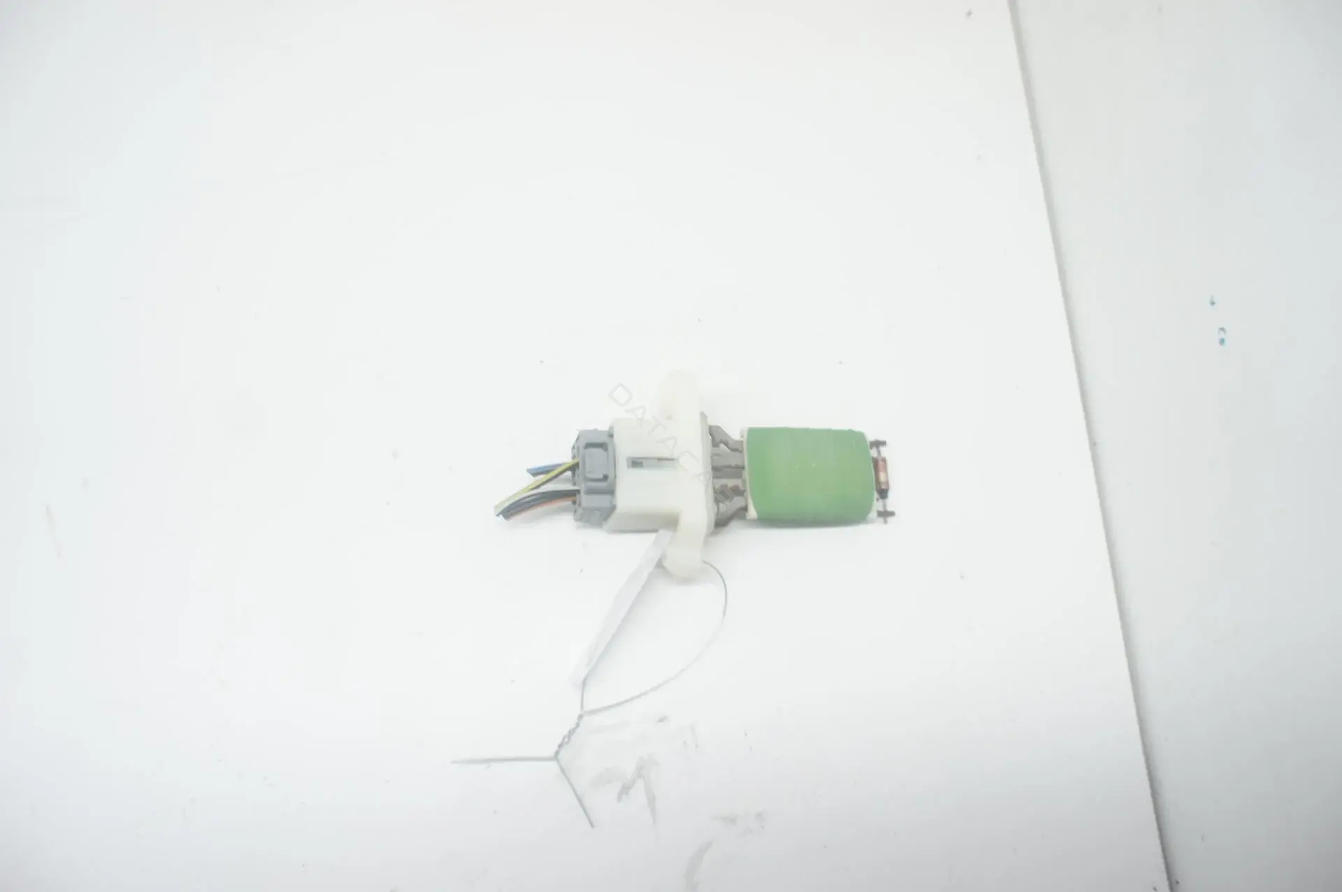 Резистор печки 3M5H18B647AC