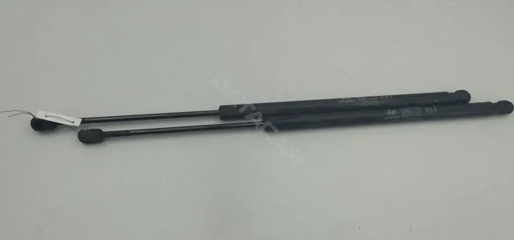 Амортизатор крышки багажника, капота, заднего стекла 8178017032