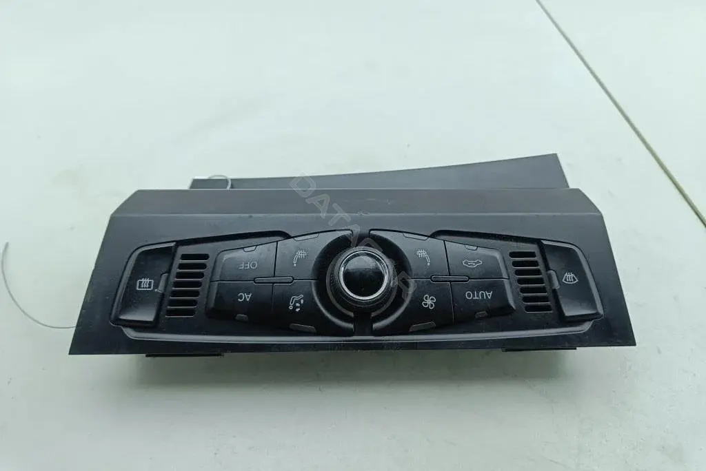 Переключатель отопителя 8T1820043AA