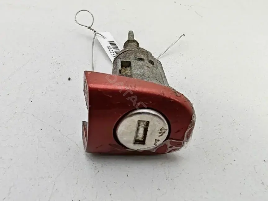 Личинка замка двери 1U0837167