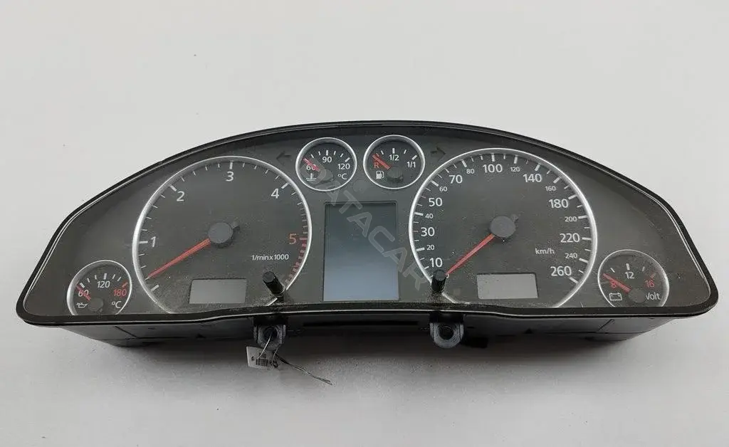 Панель приборов 4B0920933GX