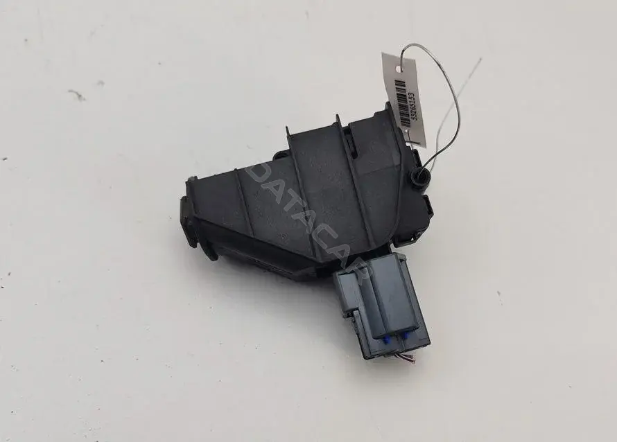 Актуатор лючка топливного бака 6M21220A20AD