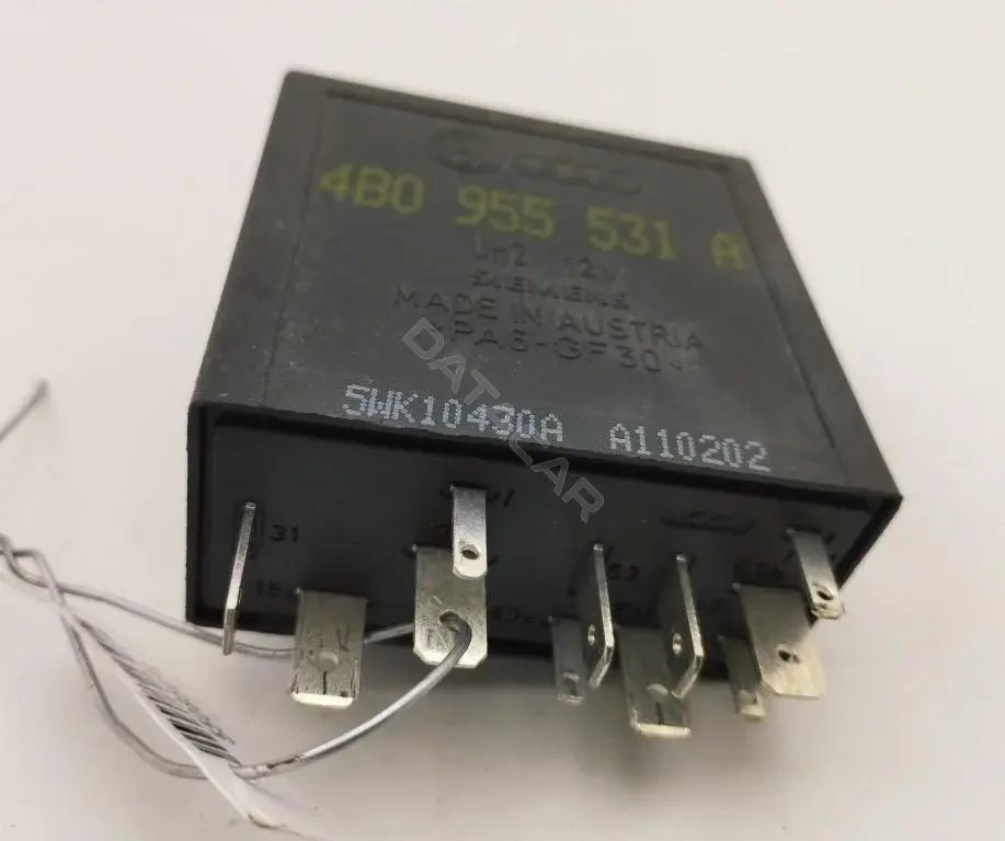 Реле стеклоочистителя 4B0955531A
