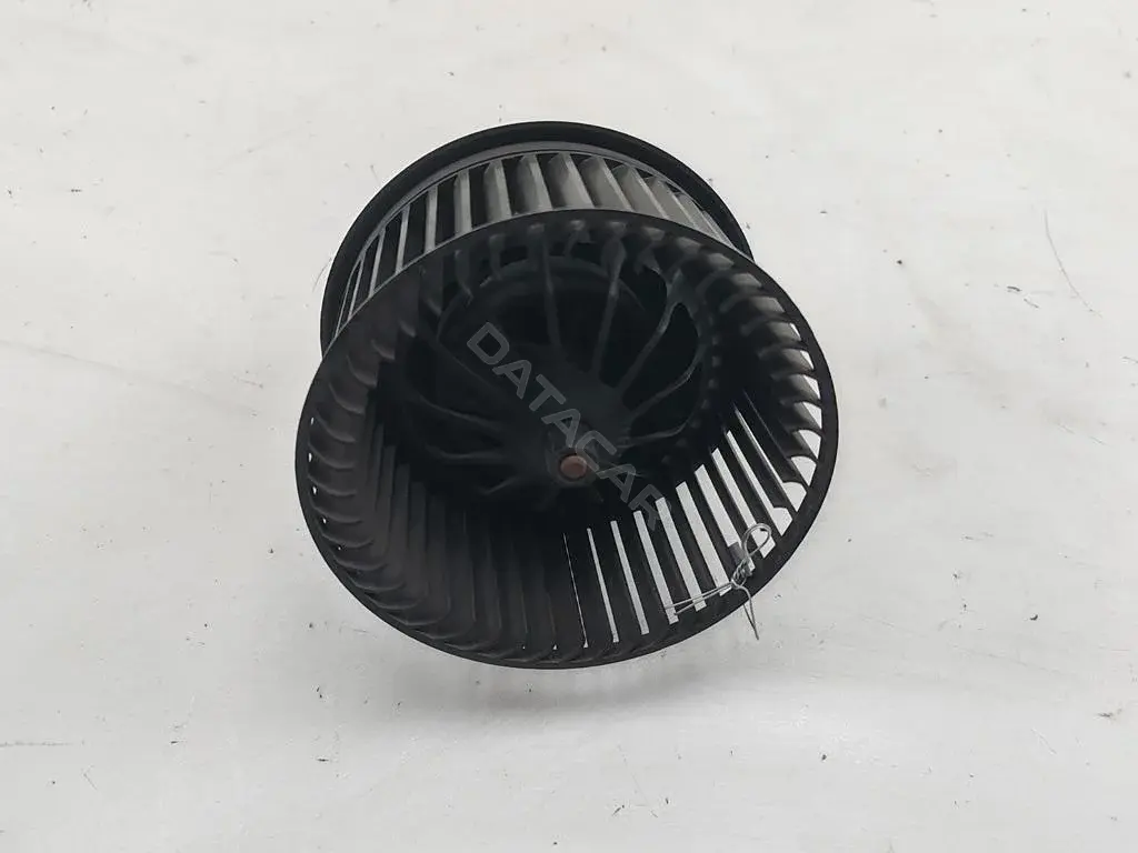 Моторчик печки 3M5H18456EC