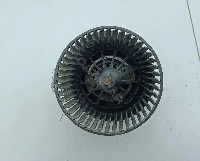 Моторчик печки 3M5H18456D
