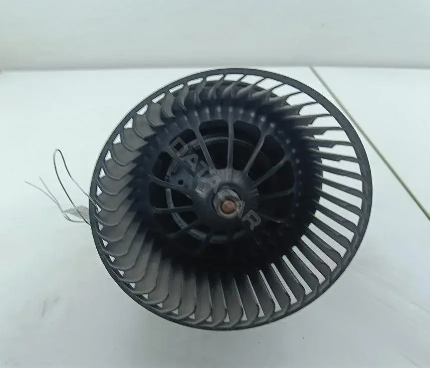 Моторчик печки 3M5H18456EC