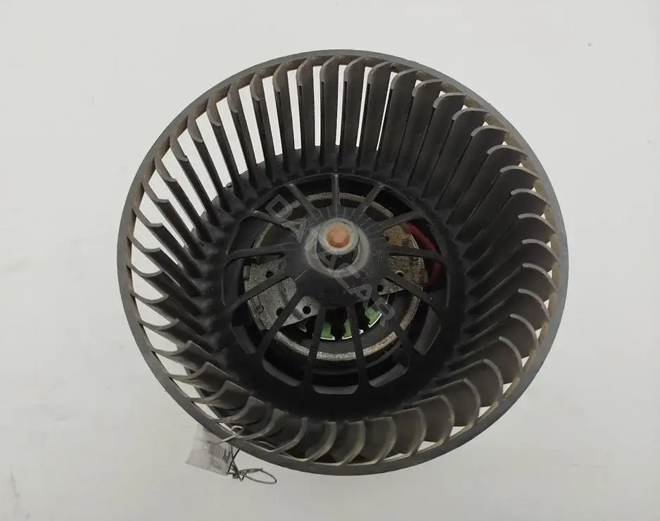 Моторчик печки 3M5H18456EC