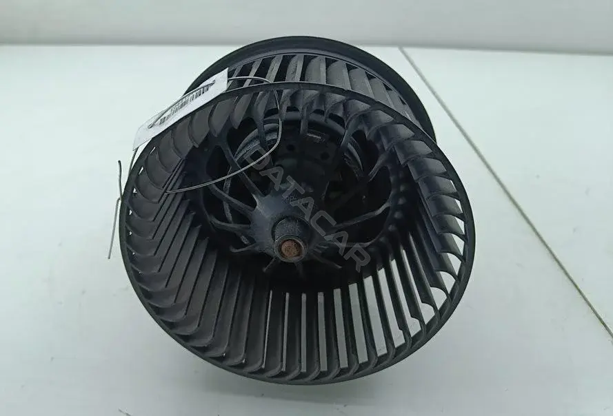 Моторчик печки 3M5H18456EC