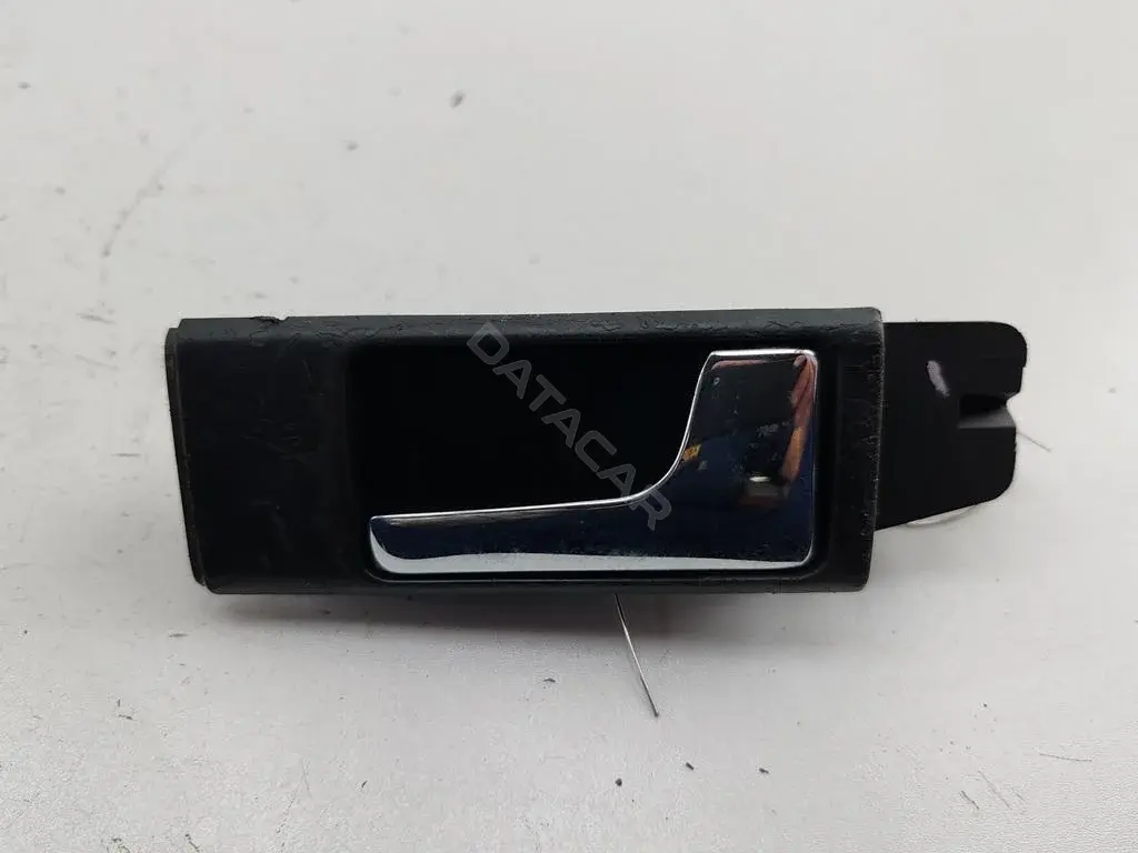 Ручка двери 4A0837020