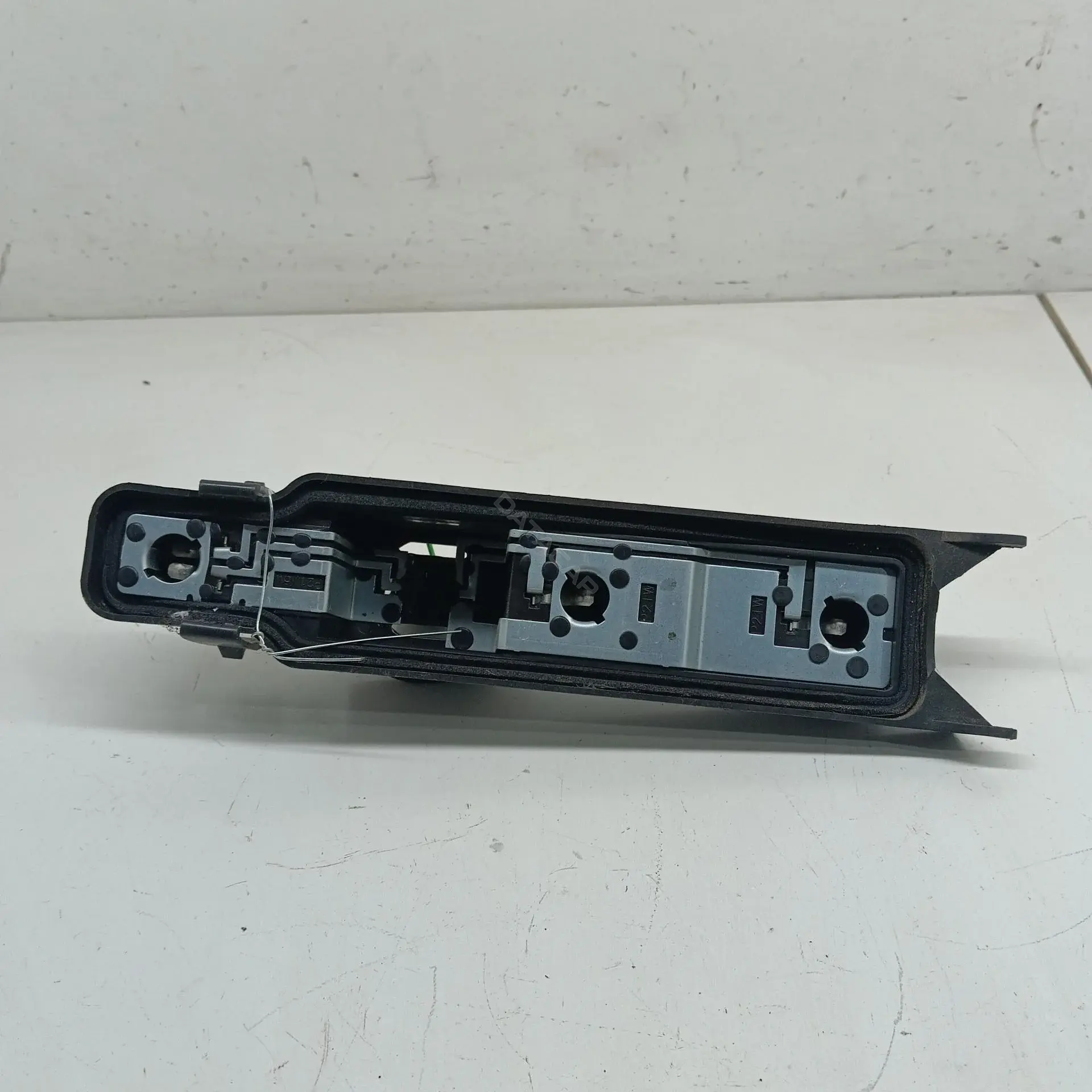 Панель (плата) фонаря заднего XS4X13404EC