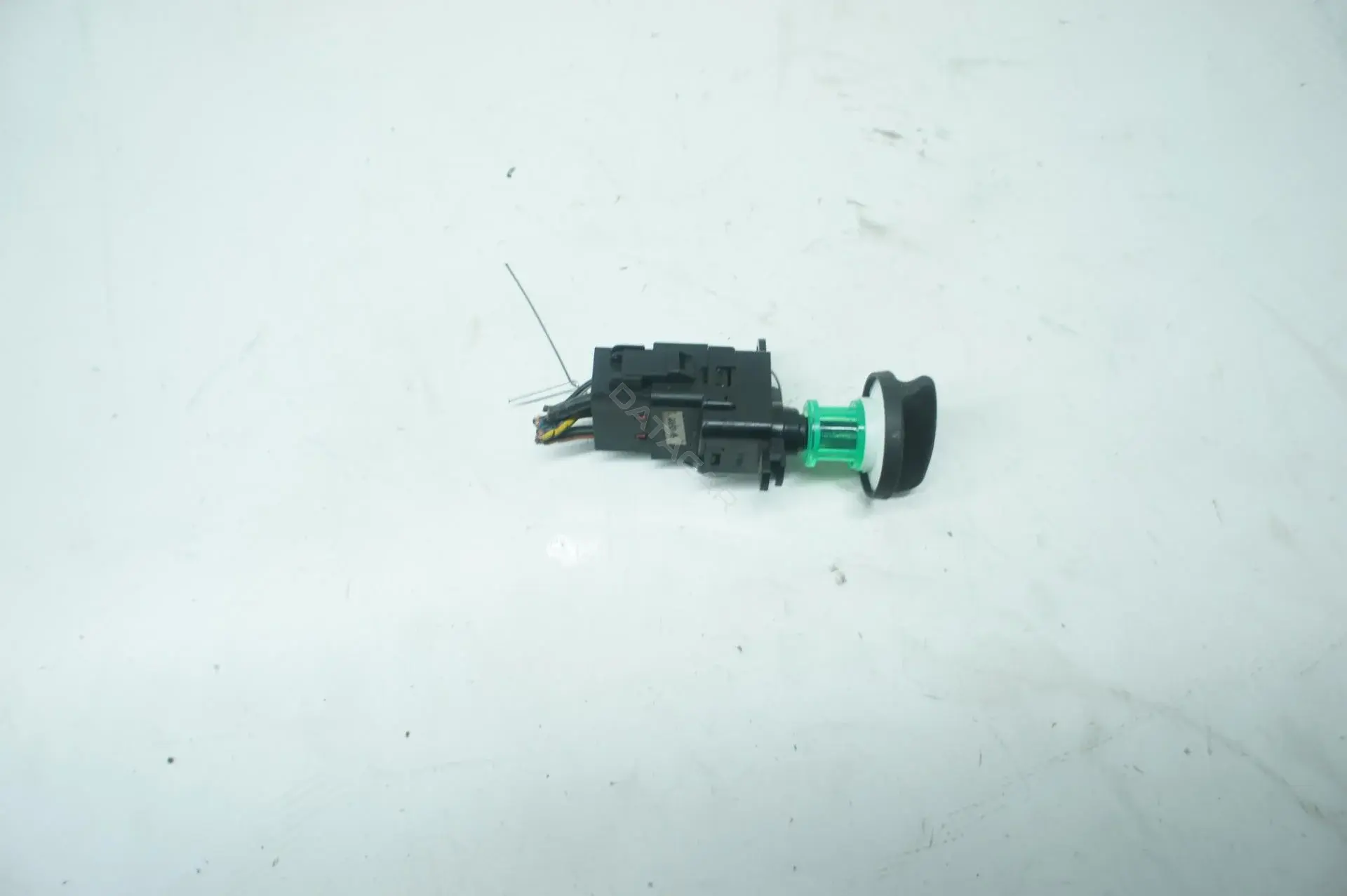 Переключатель отопителя XS6T14489KFA