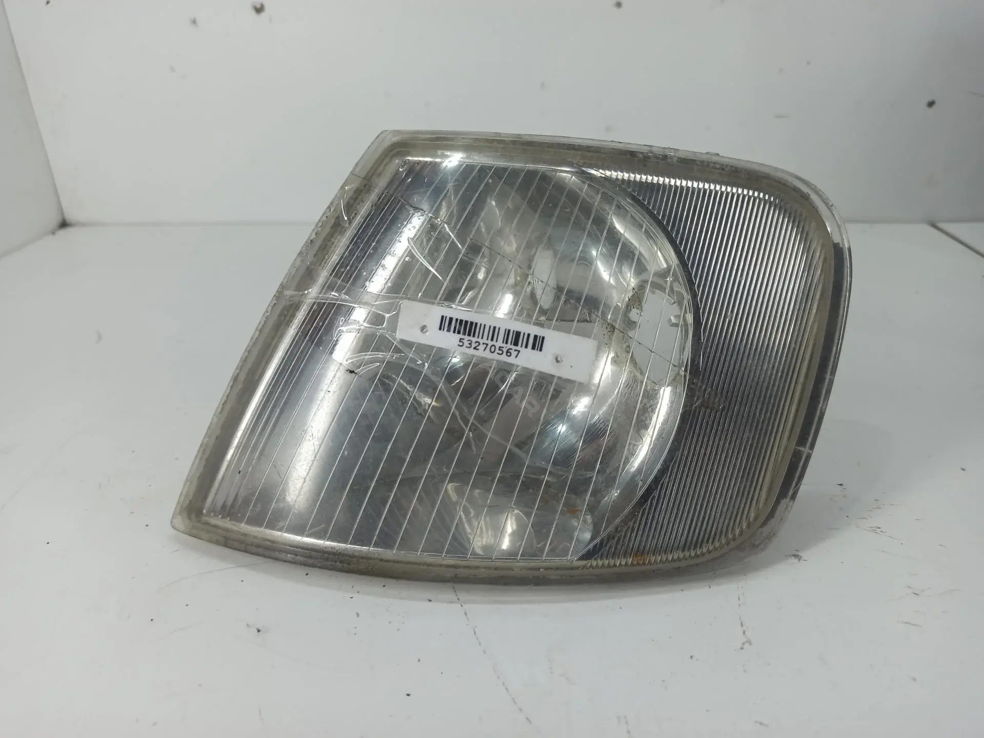 Поворотник 8L0953049