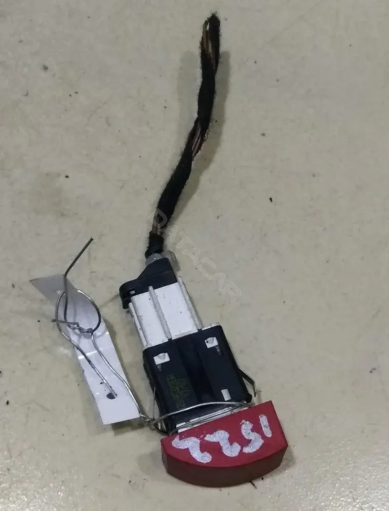 Кнопка аварийки 1Z0953235C