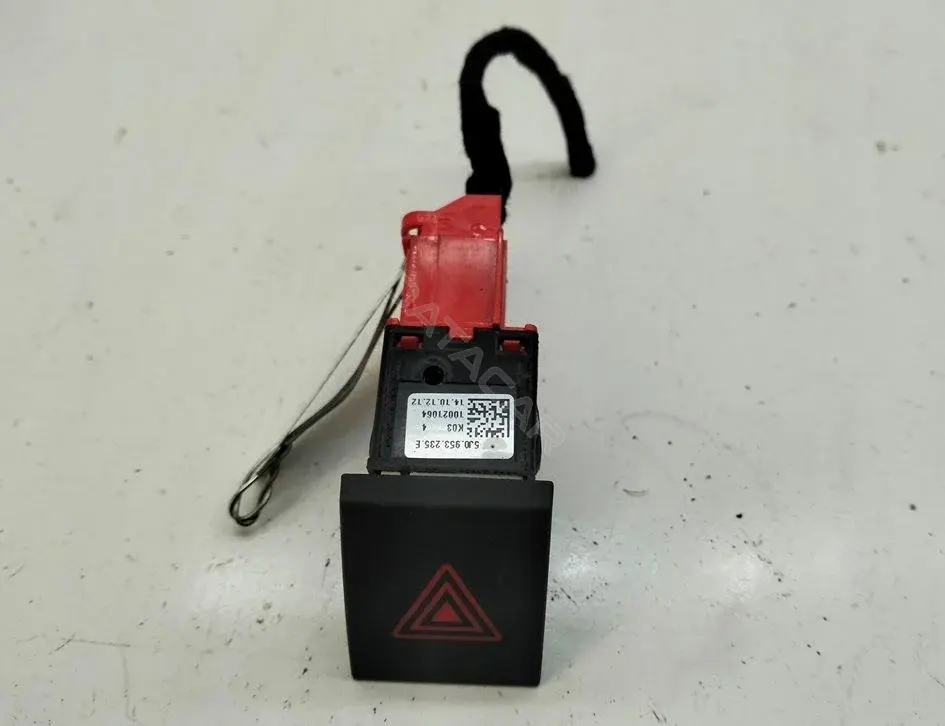 Кнопка аварийки 5J0953235E