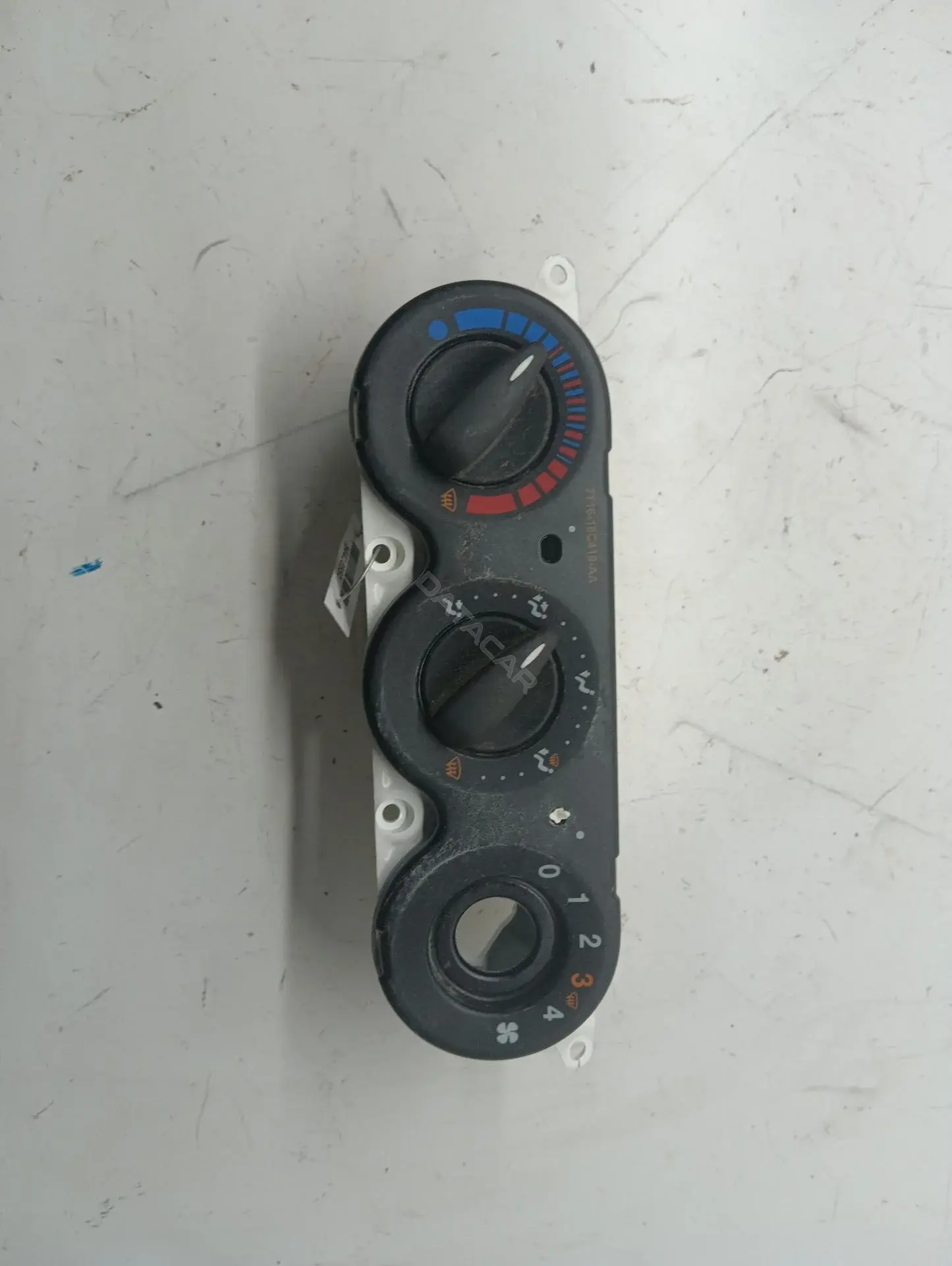 Переключатель отопителя 7T1618C419AA