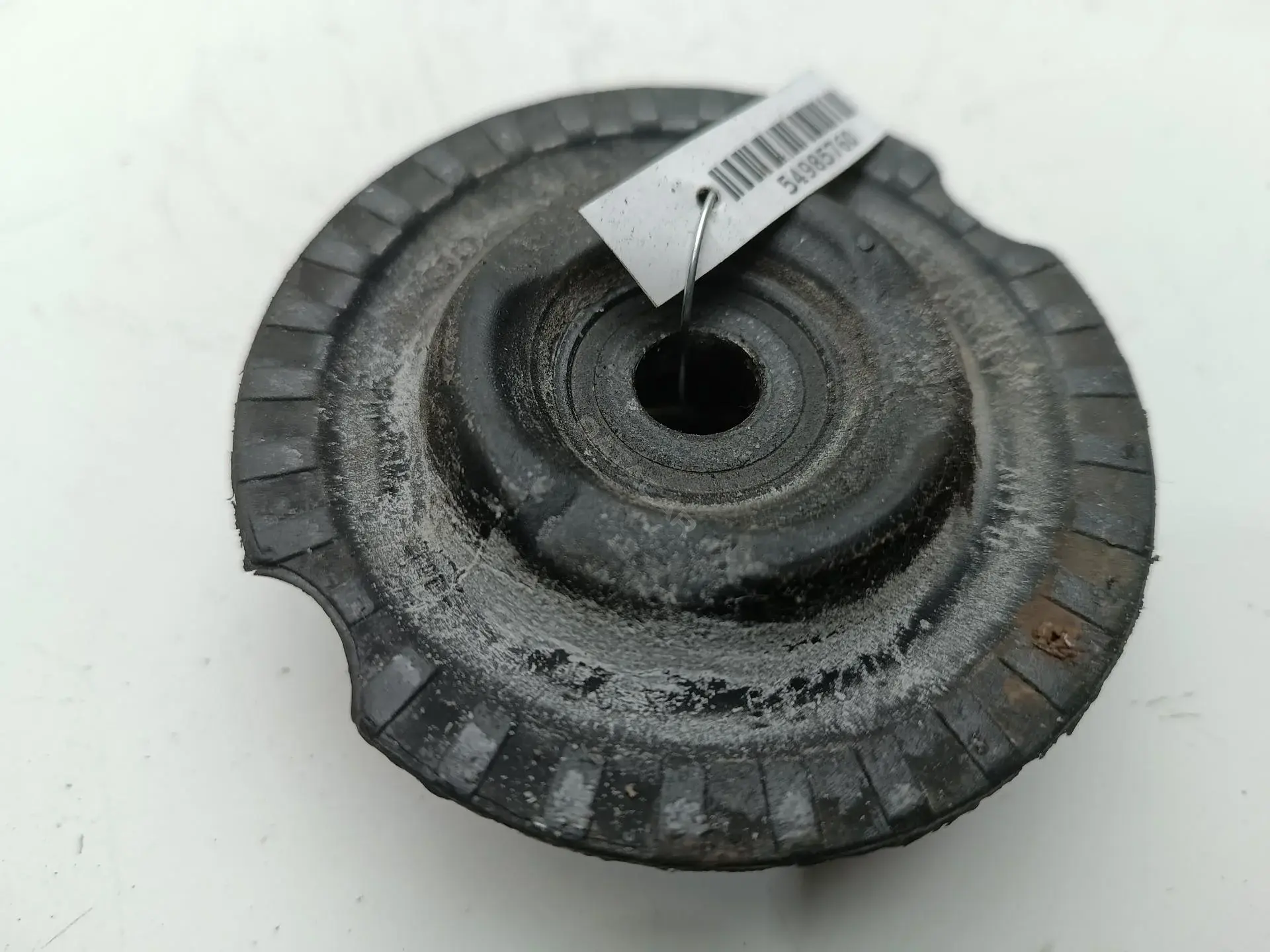 Опора амортизатора 4D0412377D